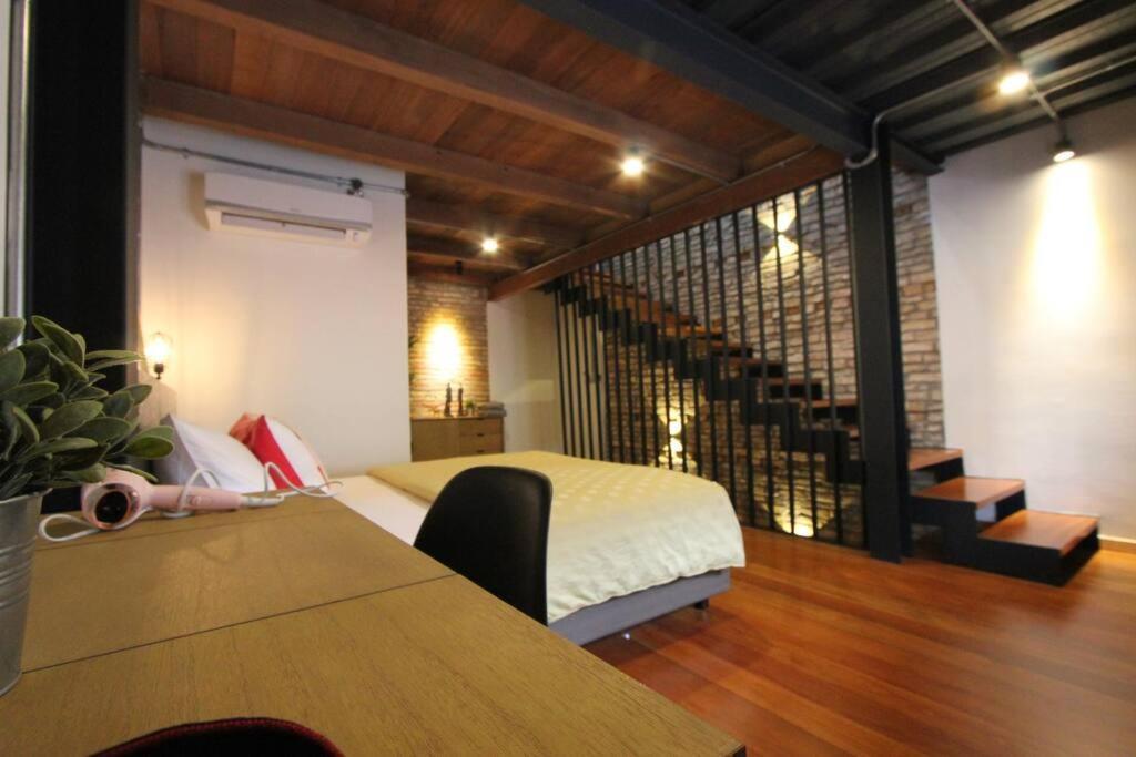 3 Jambatan Steps To Jonker & Riverside Holiday home Malacca