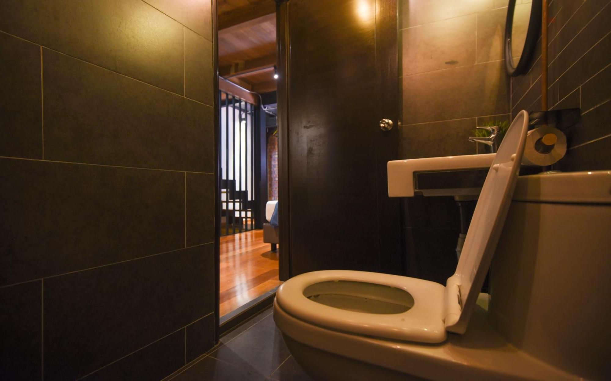 3 Jambatan Steps To Jonker & Riverside Holiday home *