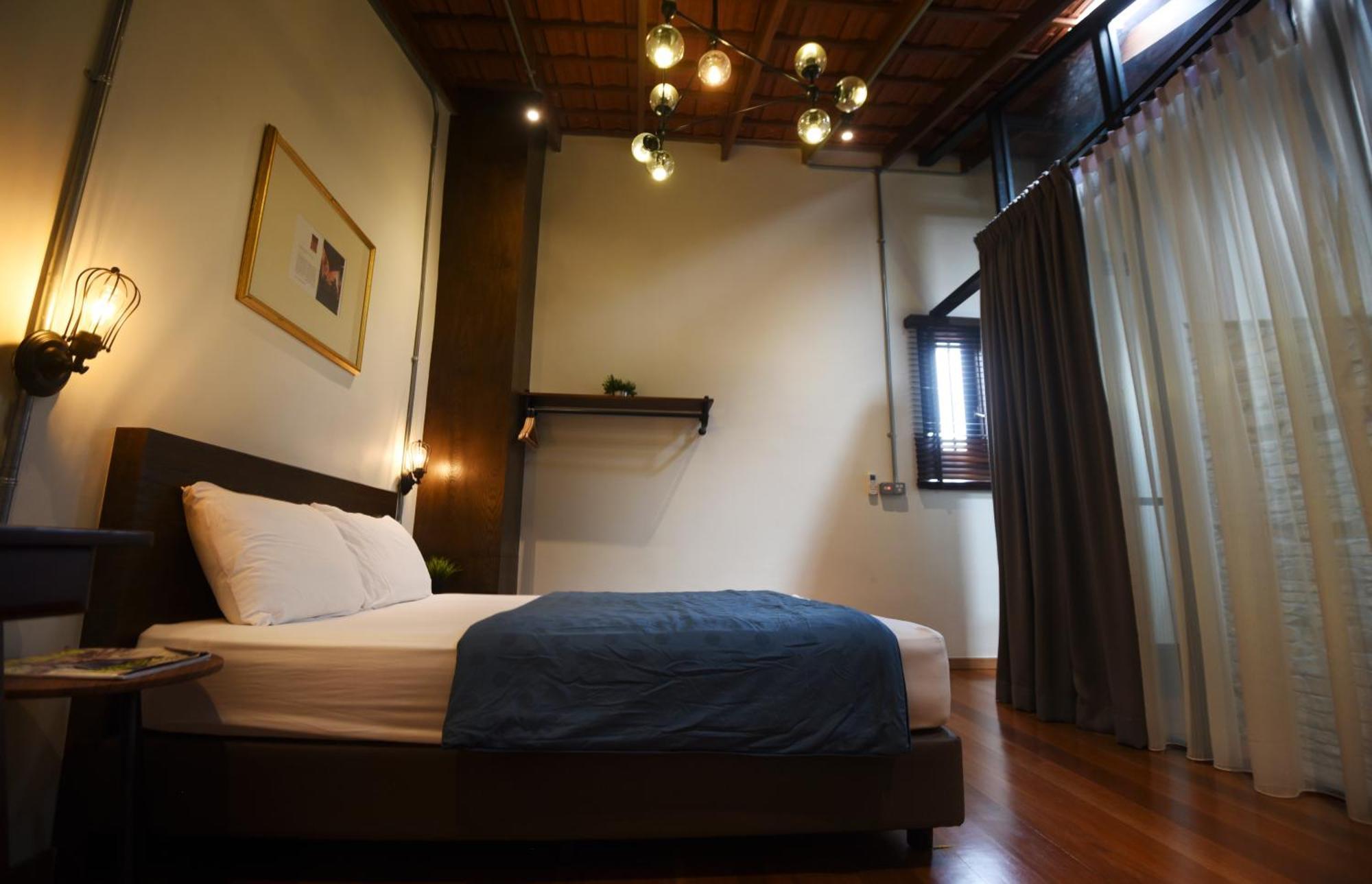 3 Jambatan Steps To Jonker & Riverside Malacca
