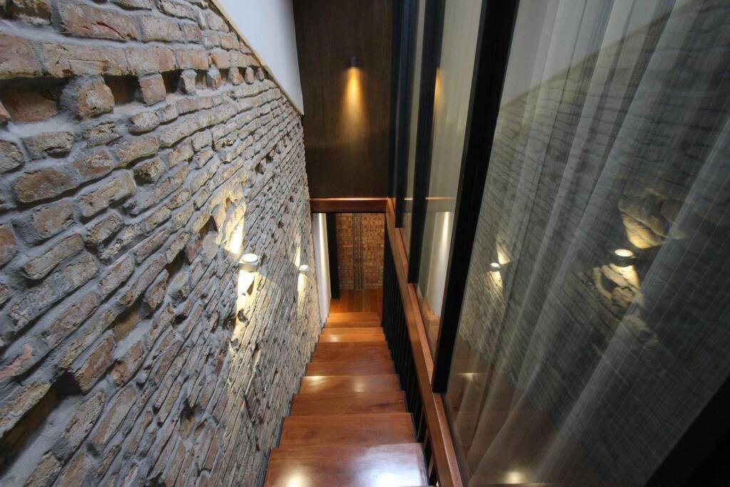 3 Jambatan Steps To Jonker & Riverside Holiday home